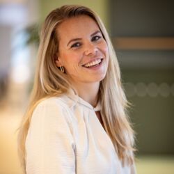 Sharon van Renselaar